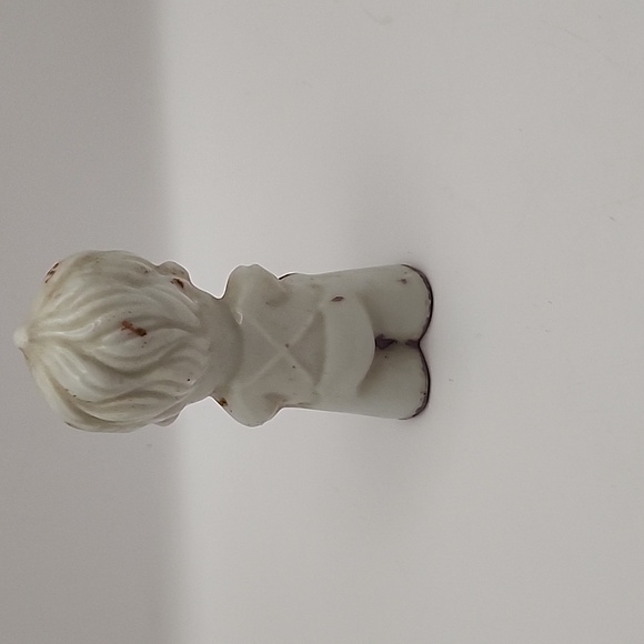 Vintage Porcelain Boy with Watering Can 3" - Picture 3 of 8